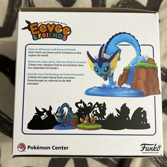 FUNKO An Afternoon with Eevee and Friends Pokémon Center Vaporeon Figure RARE💧 - Picture 4 of 4